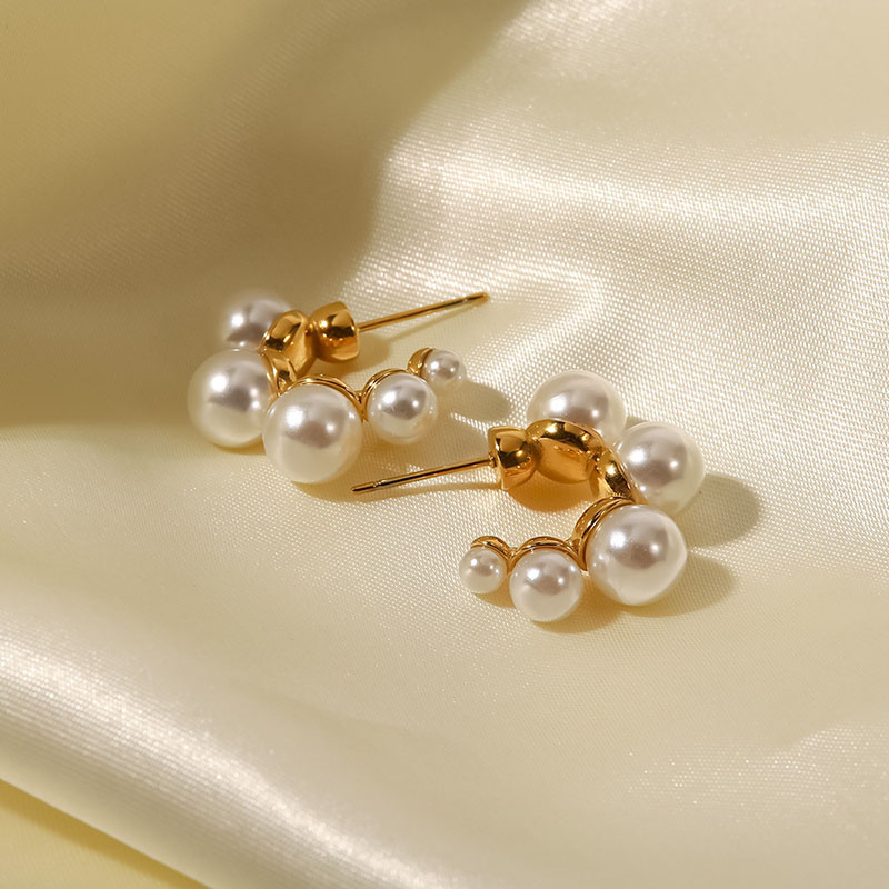 Wholesale French C-shaped Flower Pearl Fashion Stainless Steel Earrings