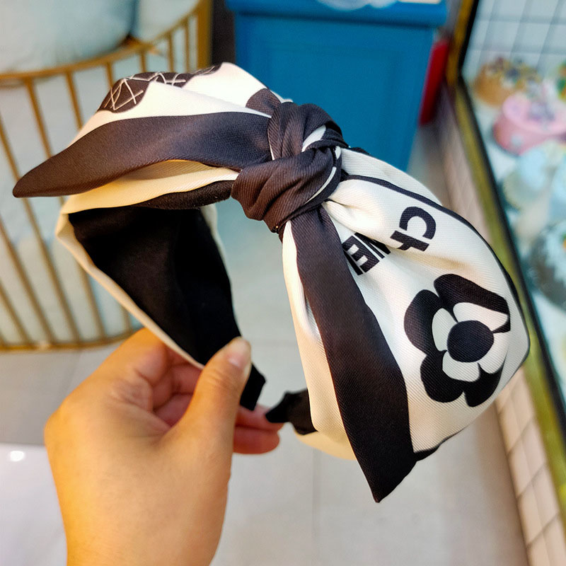 Wholesale Jewelry Japanese Large Bow Korean Cute Clover Spring Clip Hair Card