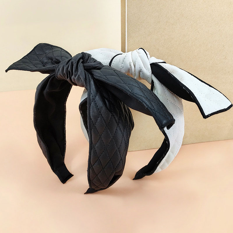 Korean Pu Leather Bow Wide Version Of Retro Color Combination Simple French Headband Distributor