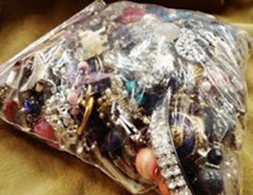 Exposición de productos de joyería etíopes