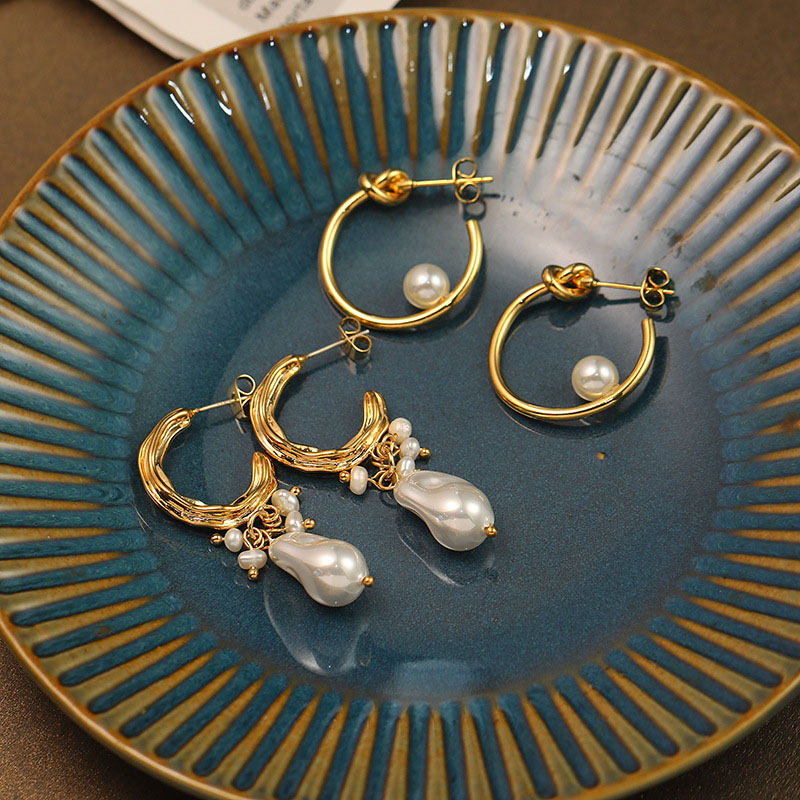 Natural Pearl Earrings Fashion 18k Gold French Elegant Earrings	 Manufacturer