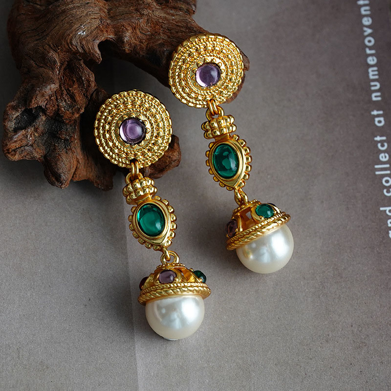 Long Vintage Studs 18k Gold Court Pearl Earrings	 Vendors