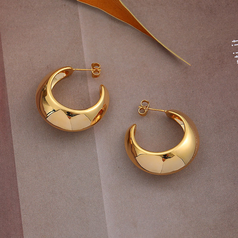 Simple Glossy 18k Earrings	 Distributor