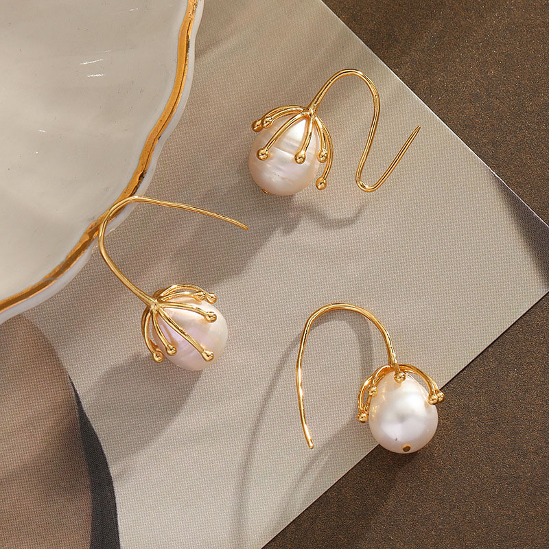 Natural Pearl Earrings Fashion 18k Simple Earrings	 Distributor