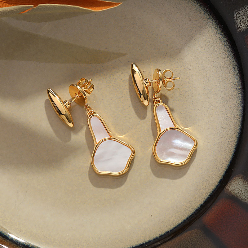 Geometric Earrings White Shell Elegant Fashion Earrings	 Manufacturer