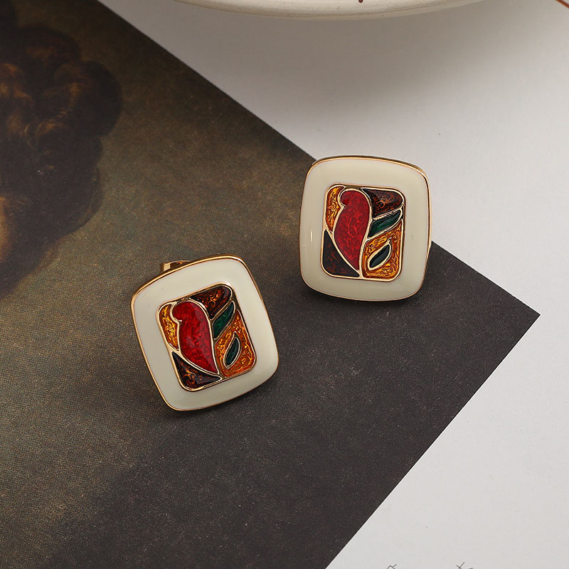 Vintage Court Earrings Drip Oil French Studs	 Supplier