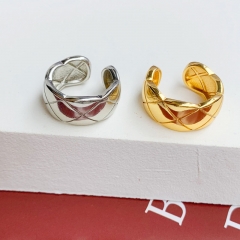 Diamond Lattice Simple Glossy Wide Surface Finger Ring	 Vendors