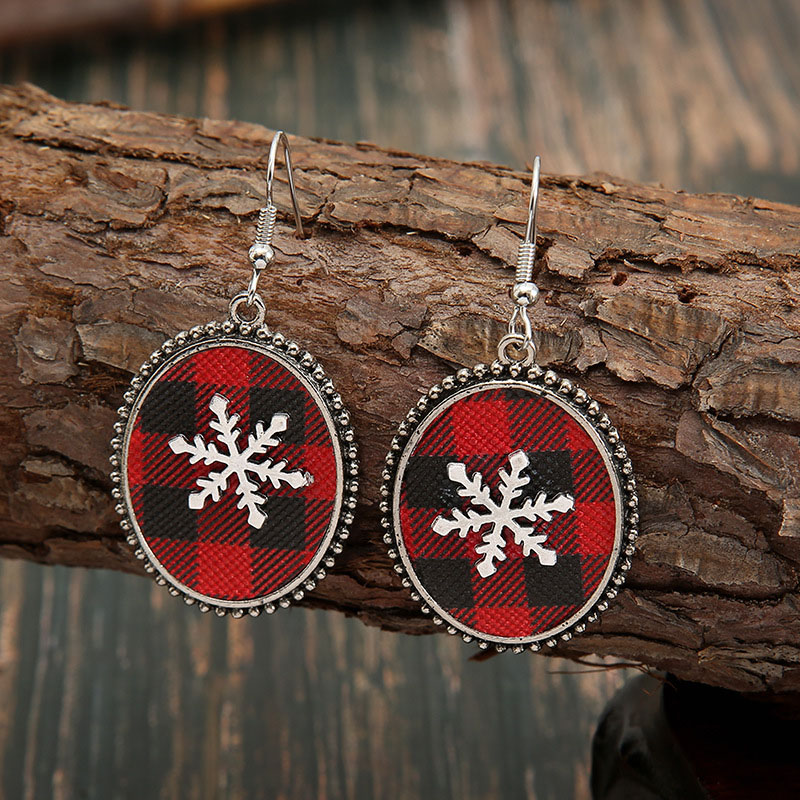 Christmas Geometric Oval Red And Black Grid Leather Earrings Simple Three-dimensional Snowflake Earrings
