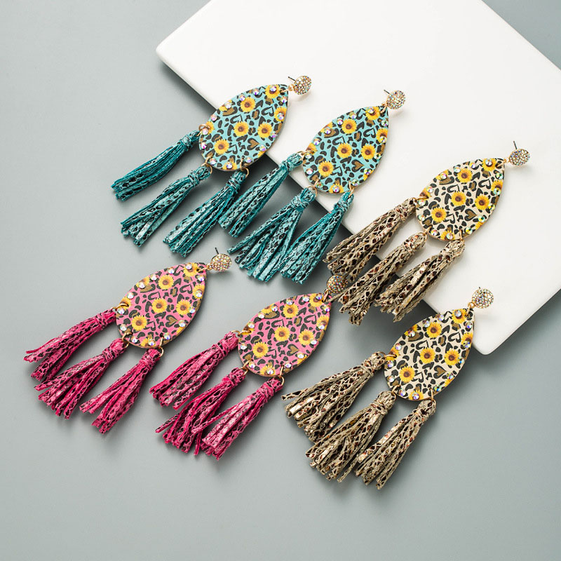 Wholesale Bohemian Long Tassel Daisy Rhinestone Leather Reversible Print Earrings