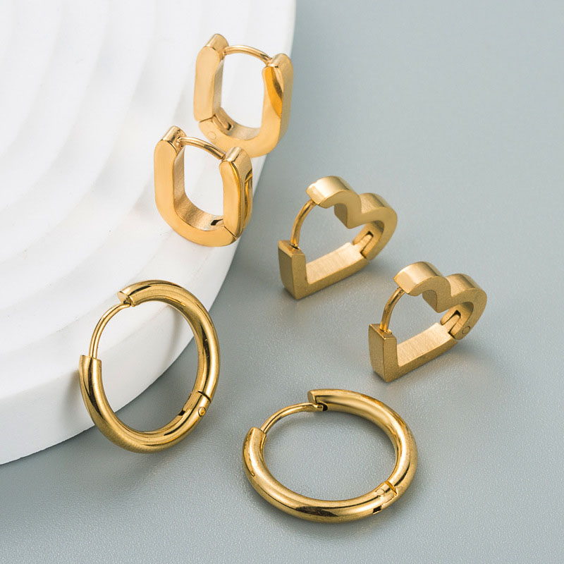 Fashion Simple Love Round U-shaped Titanium Steel Minimalist Earrings Supplier