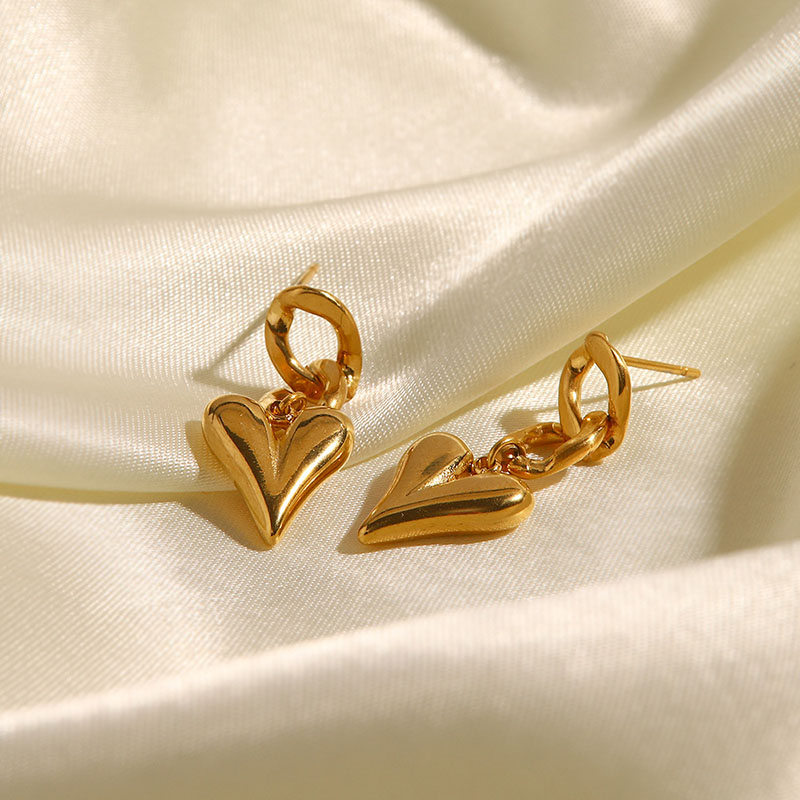 Wholesale Simple Vintage 18k Gold Love Earrings