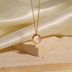 Wholesale French Light Luxury Oval Cat's Eye Stone Pendant Necklace Vintage Clavicle Chain Necklace