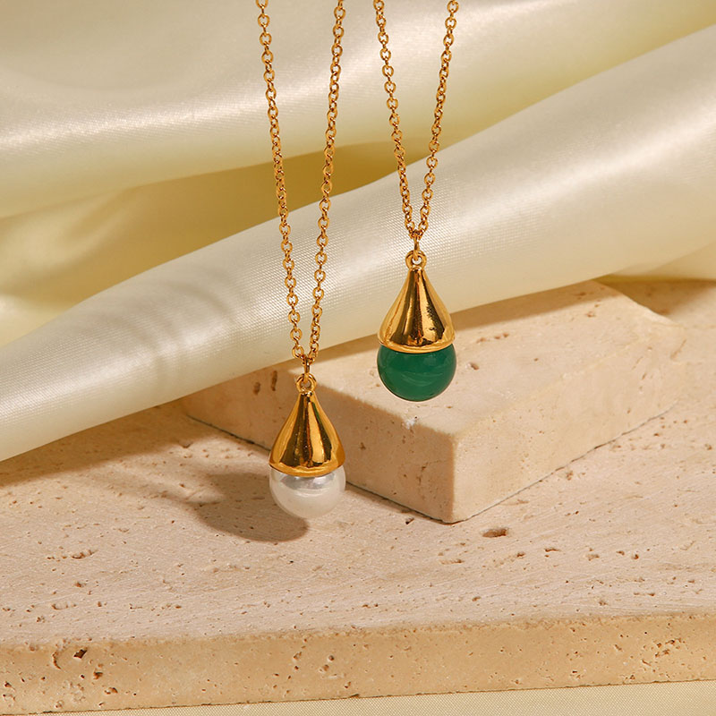 Wholesale Golden Droplet Colorless Titanium Steel Vintage Geometric Inlay Green Natural Stone Pendant Necklace