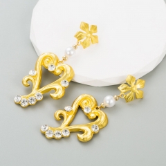 Wholesale Vintage Alloy With Diamonds Pearl Flower Love Light Luxury Earrings