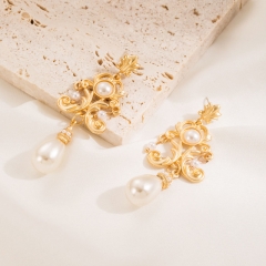 Wholesale Fashion Court Pearl Vintage Baroque Korean Long Earrings