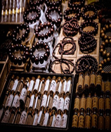 Fashion Jewelry by the Dozen in Los Angeles Product Showcase
