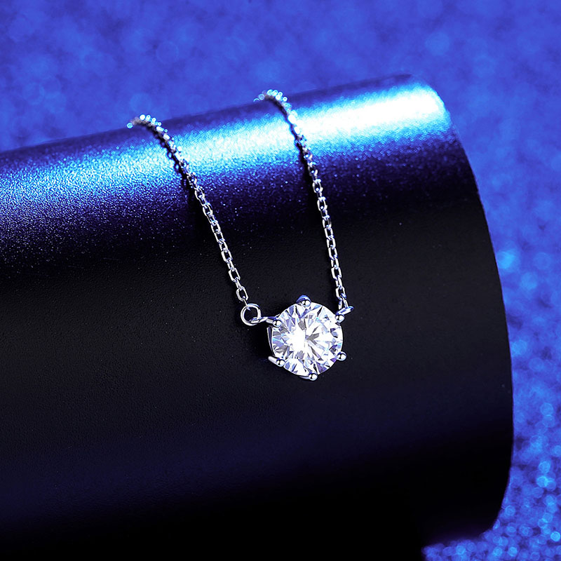Wholesale One Carat S925 Sterling Silver Moissanite Diamond Pendant Necklace