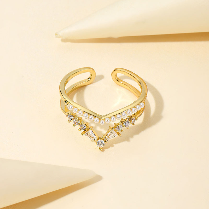 Wholesale Golden Crown Metal Copper Plated Real Gold With Zircon Pearls Open Ring