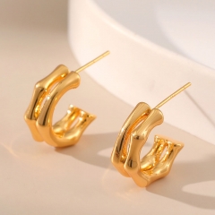 Wholesale Bamboo Double Glossy C-shaped Brass And 18k Real Gold Plated Earrings