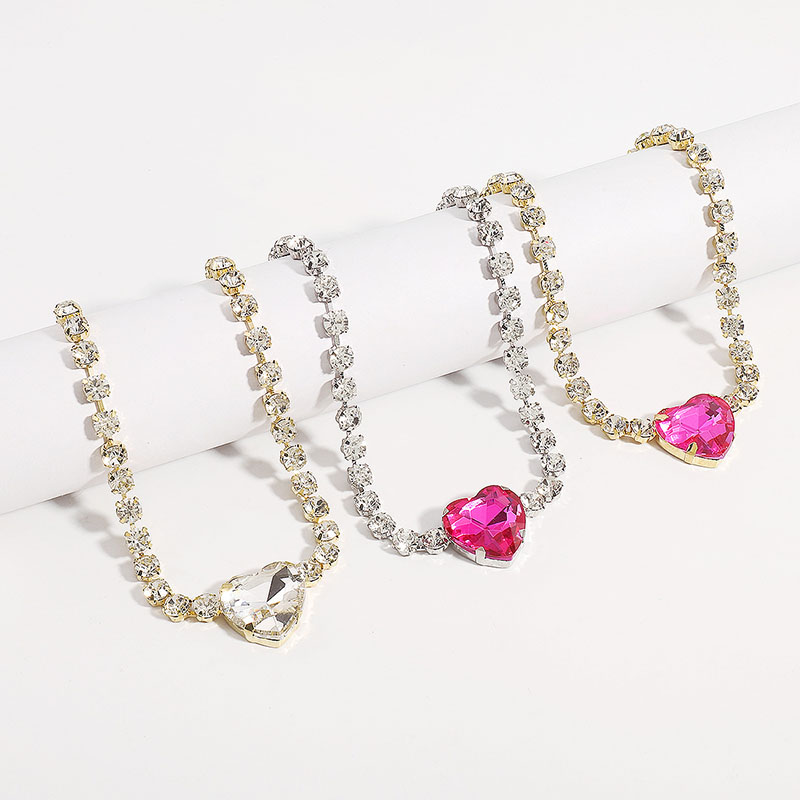 Luxury Glass Diamond Love Pendant Collarbone Chain Necklace Manufacturer