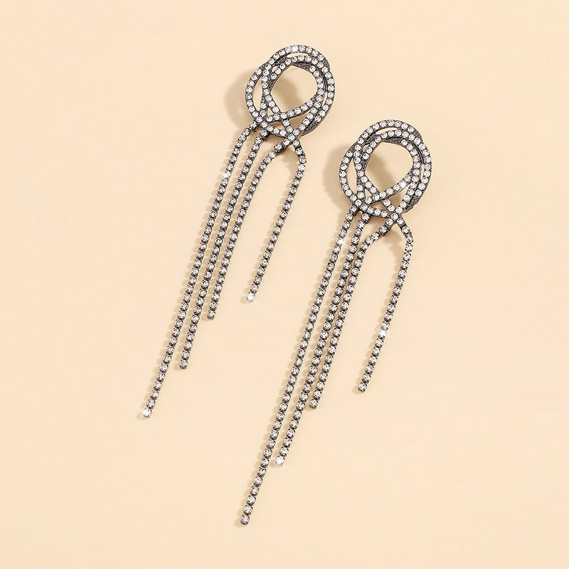Fashion Claw Chain Tassel Rhinestone Earrings Manufacturer