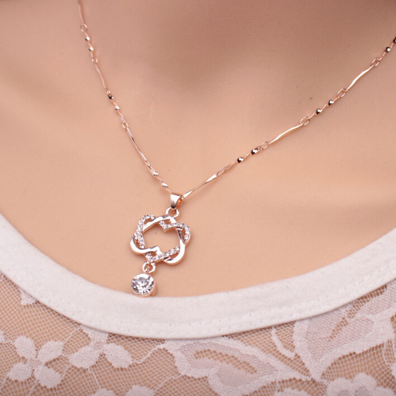 Fashion Korean Version Of The White Gold Heart-shaped Double Heart Winding Pendant Necklace Clavicle Chain Supplier