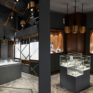 Expositor de la tienda asociada