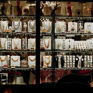 Expositor de la tienda asociada