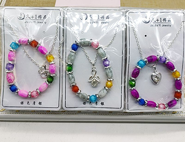 Paparazzi Wholesale Jewelry Product Showcase