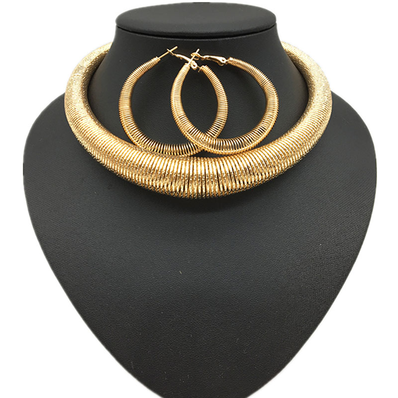 Metal Spring Necklace Earrings Set Vendors