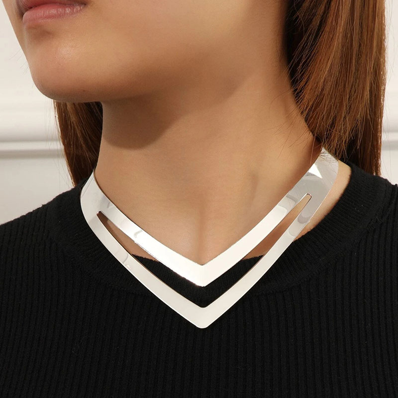 Alloy Double Layer V-neck Clavicle Chain Metal Necklace Vendors