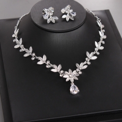 Wholesale Fashion Bridal Floral Zirconia Necklace Earrings Two-piece Set