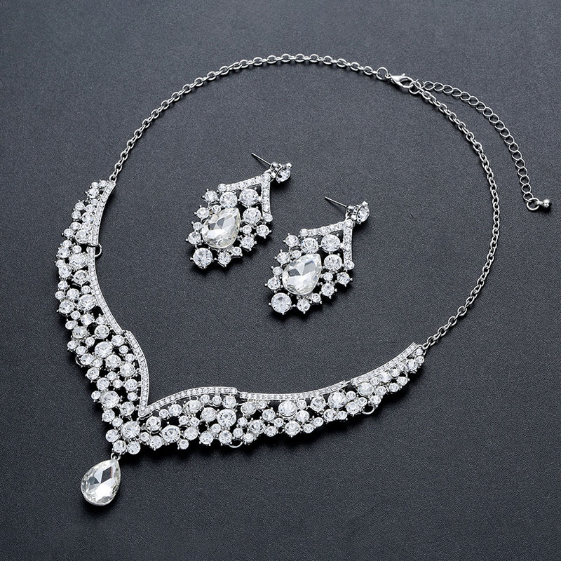 Wholesale Bridal Alloy Diamond Necklace Earrings Set
