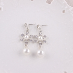 Wholesale Korean-style Bride White Pearl Rhinestone Earrings Without Ear Holes Ear Clip Models