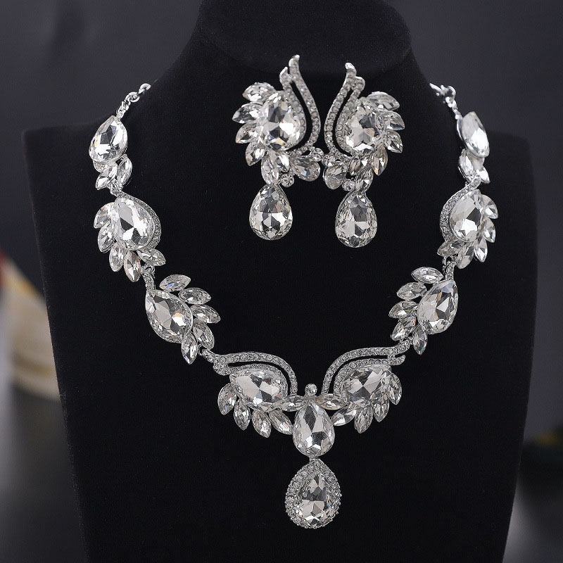 Exaggerated Rhinestone Necklace Earrings Two-piece Crystal Necklace Set Vendors