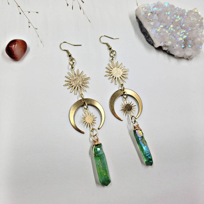 Emerald Color Magic Crystal Quartz Natural Crystal Ear Hooks Suppliers