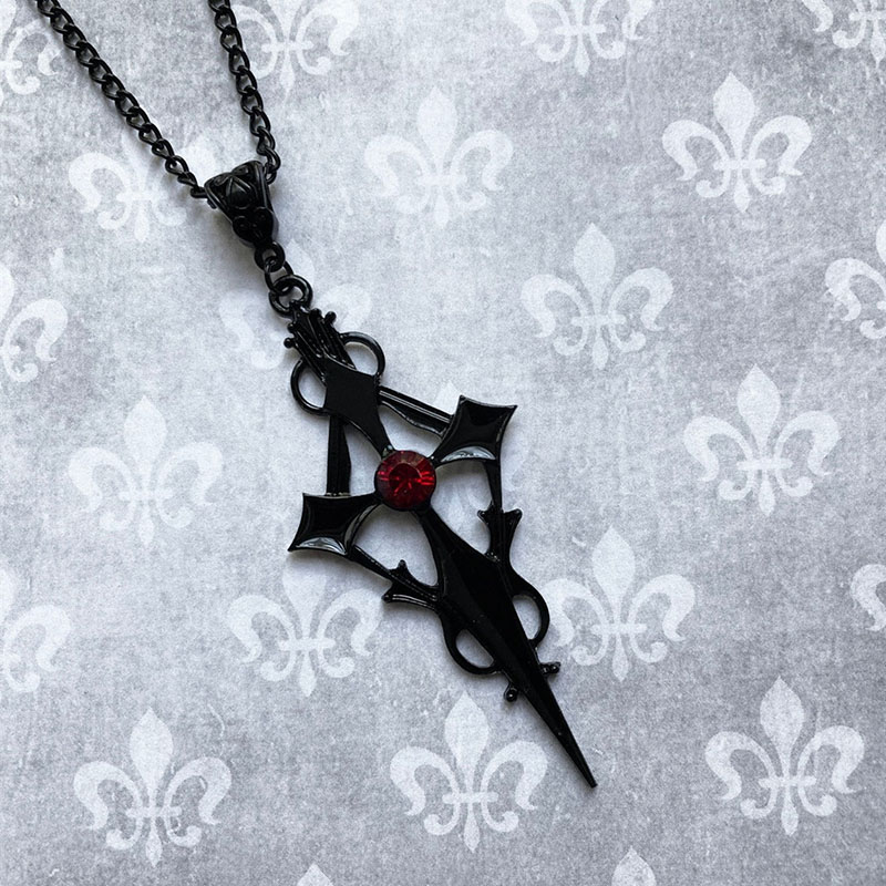 Black Spiked Vampire Gothic Dagger Cross Pendant Necklace Suppliers