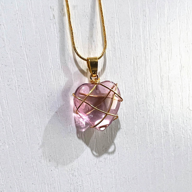 Love Diamond Castle Natural Crystal Opal Pink Crystal Necklace Suppliers
