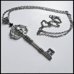 Vintage Key Necklace Suppliers