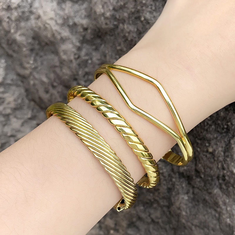 Vintage Open Copper Plated 18k Gold Hip Hop Punk Geometric Twist Bracelet Manufacturers