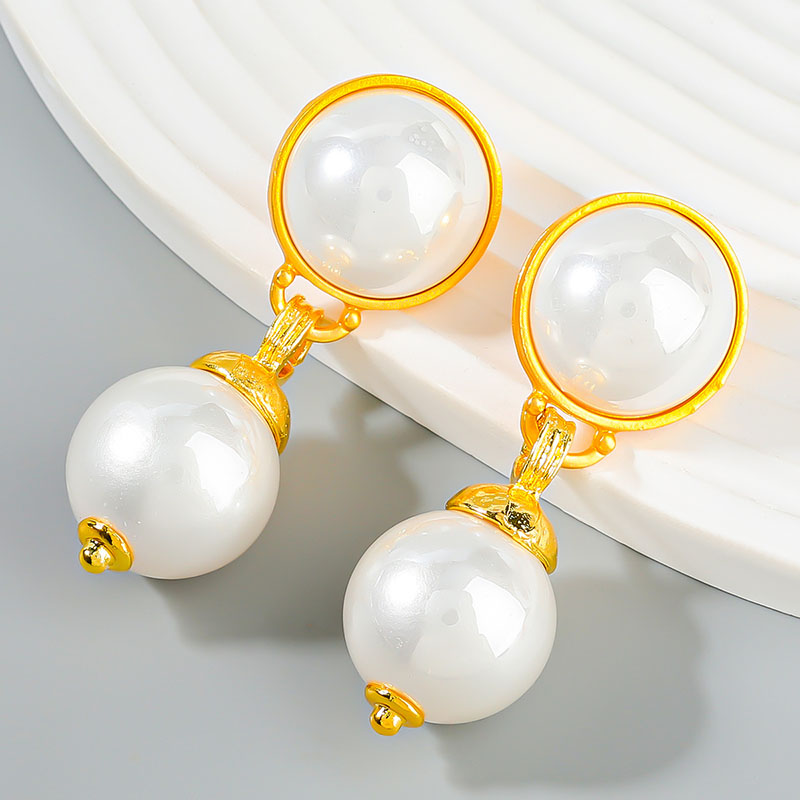Wholesale Fashion Vintage Multilayer Round Alloy With Pearl Elegant Earrings