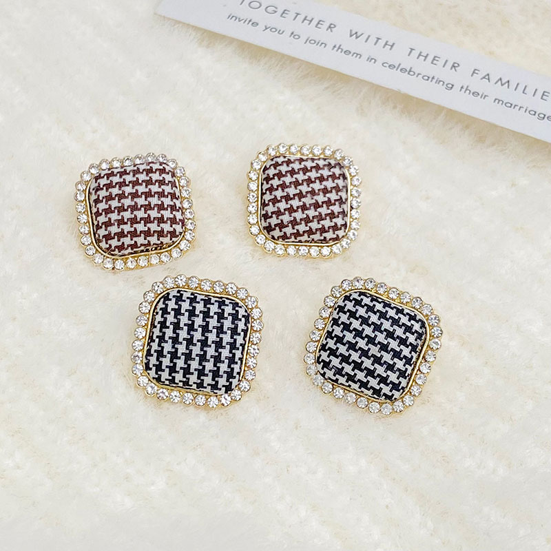 Thousand Birds Check Flash Diamonds French Light Luxury Geometric Clash Fabric Fashion Earrings Manufacturers
