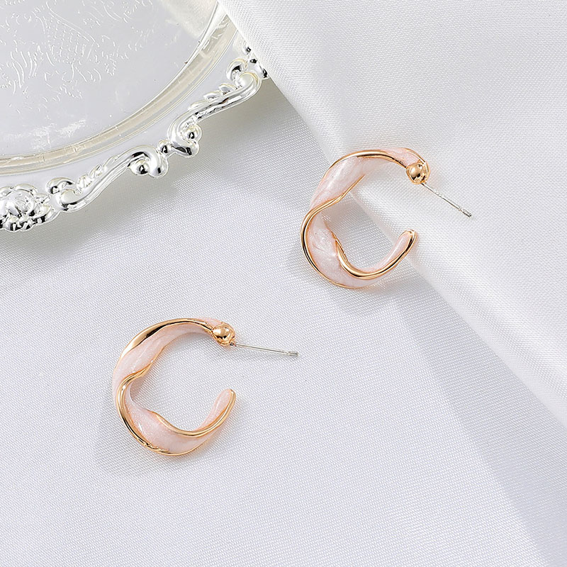 Oil Drip Irregular French Light Luxury Simple C-shaped Twisted Earrings Manufacturers