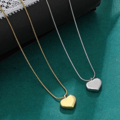 Wholesale Love Heart Pendant Fashion Light Luxury Necklace Sweater Chain