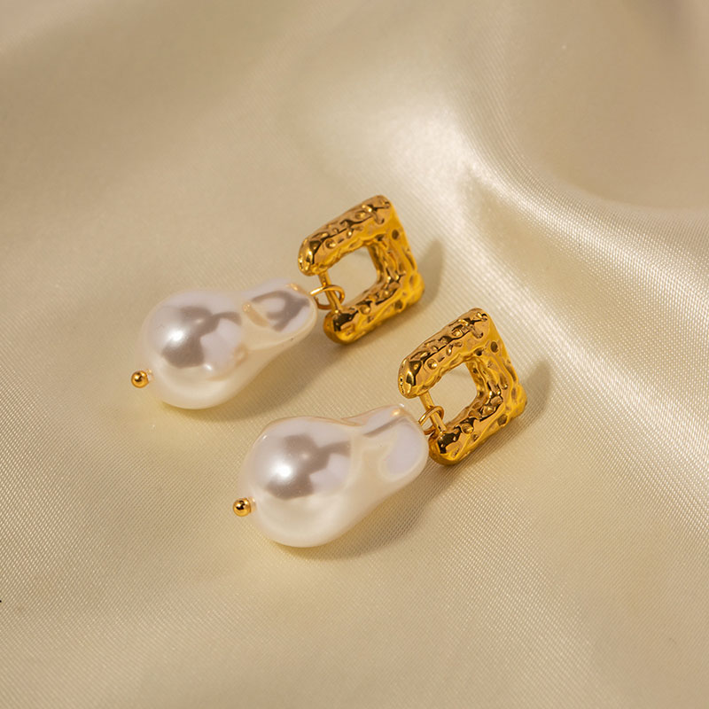 Wholesale Fashion Natural Baroque Dangle Pearl Stainless Steel Earrings