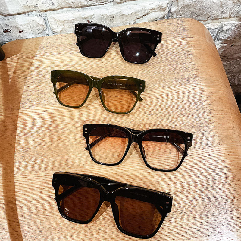 Wholesale Korean Version Of The Box Personality Fashion Black Tea Sunglasses