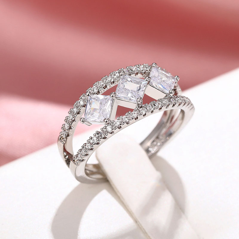Wholesale Fashion Full Set Square Diamond Zirconia Finger Ring