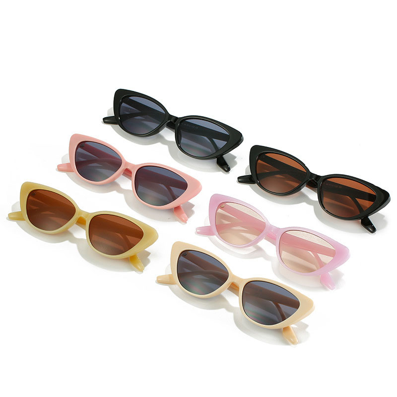 Wholesale Small Frame Trendy Cat Eye Uv Protection Sunglasses