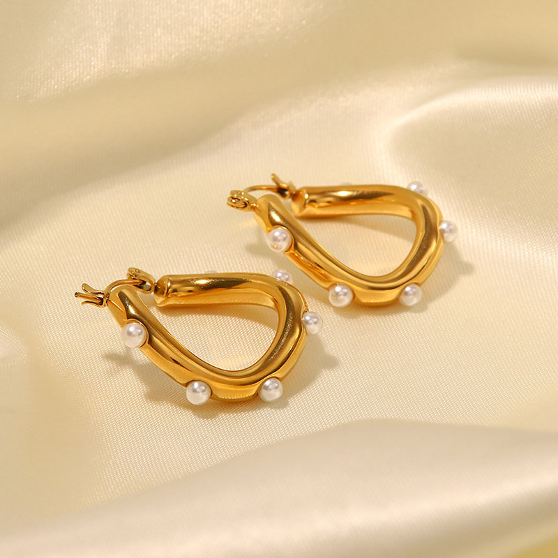 Wholesale 18k Gold Plated Shaped Pearl Earrings