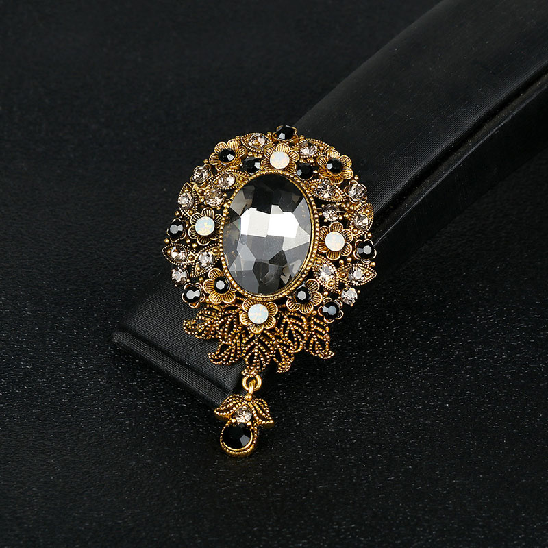 Rhinestone Alloy Glass Pendant Vintage Fashion Brooch Distributor